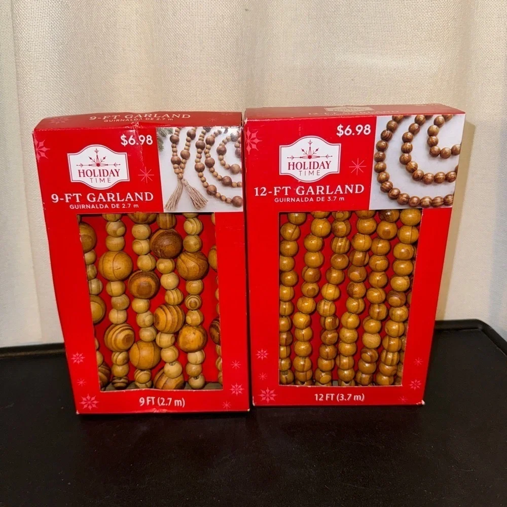 Christmas tree beaded garland NWT